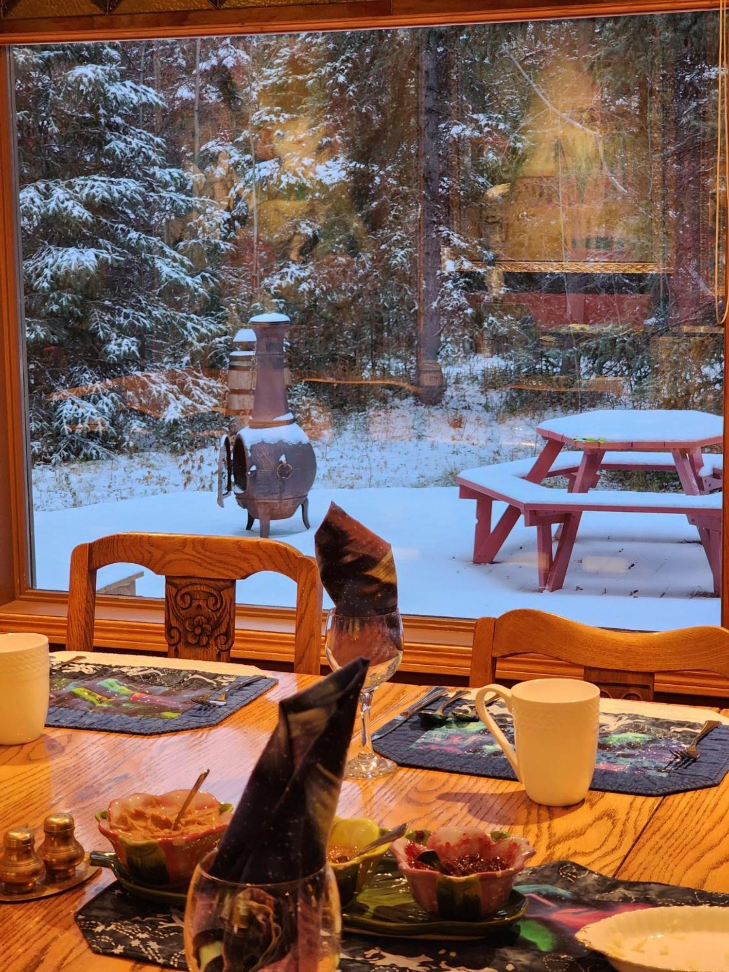 Hidden Valley Bed And Breakfast Уайтхорс Экстерьер фото